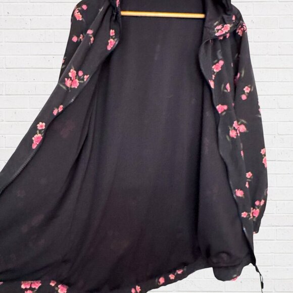 VICTORIA'S SECRET PINK Black Rose Floral Zip Rain Jacket Windbreaker Hoodie S - Picture 2 of 5